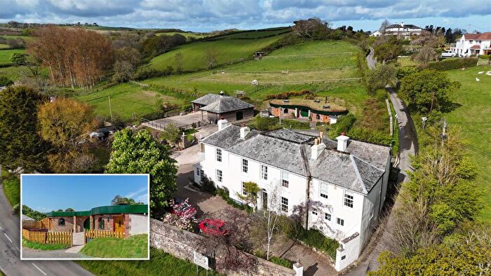 6 Bedroom Detached House For Sale In Abbotsham, Bideford, EX39