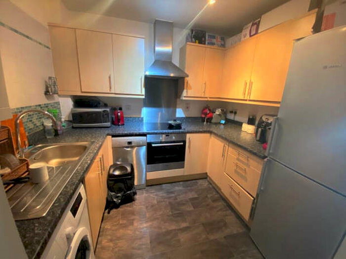 2 Bedroom Flat To Rent In Macmillan Court Macmillan Court, 309 Ruislip Road East, Greenford, UB6