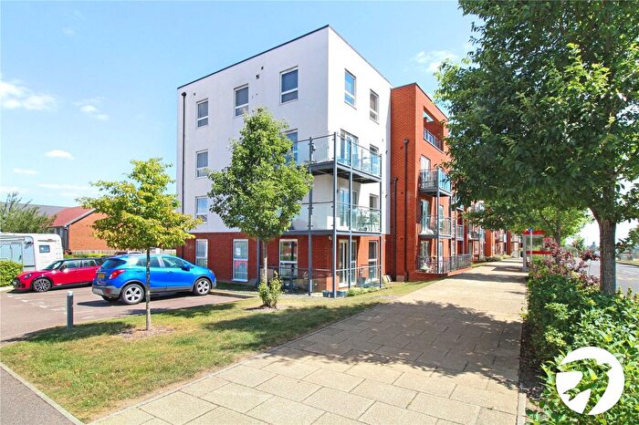 2 Bedroom Flat To Rent In Lett Lane, Castle Hill, Ebbsfleet Valley, Swanscombe, DA10