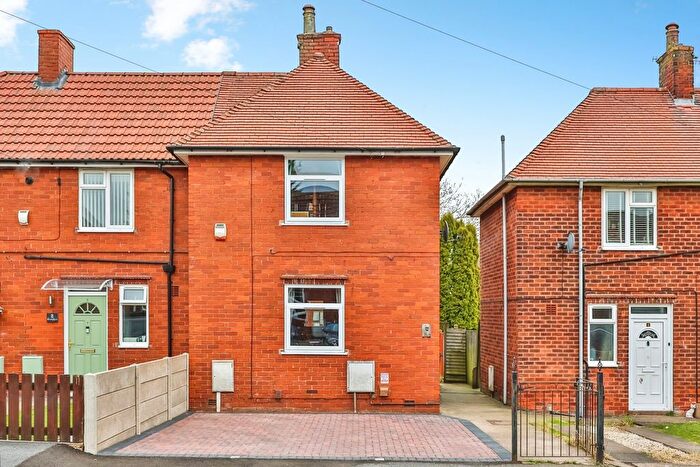 2 Bedroom Semi Detached House For Sale In Wharmby Avenue, Mansfield, Nottinghamshire, NG19