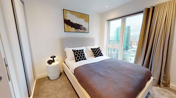 2 Bedroom Flat To Rent In Bloomery Place, Sheffield, S1