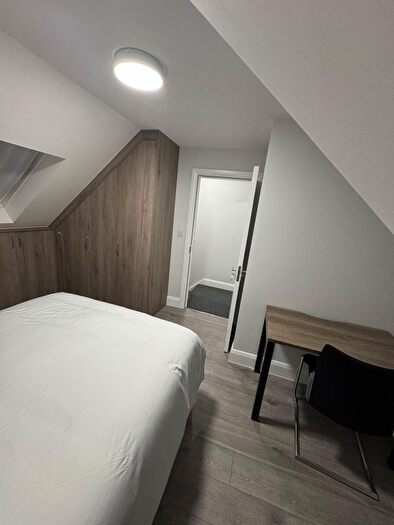 1 Bedroom Flat To Rent In Green Lane, Ilford, IG3