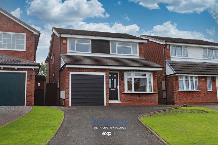 4 Bedroom Detached House For Sale In Firth Park Crescent, Halesowen, B62