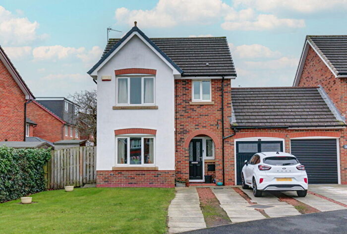 3 Bedroom Link Detached House For Sale In Burghley Gardens, Pegswood, NE61