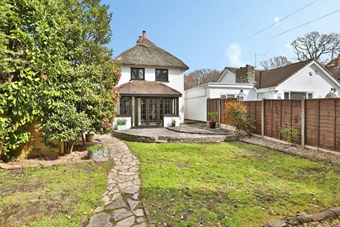 2 Bedroom Detached House For Sale In Ringwood Road, Verwood, Dorset, BH31