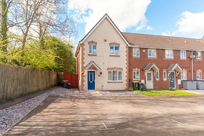 3 Bedroom Terraced House For Sale In Hollyhock Close, Rogerstone, NP10