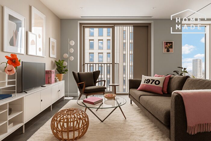 3 Bedroom Flat To Rent In Coppermaker Square, Stratford, E20