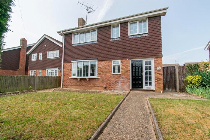 4 Bedroom Detached House To Rent In Park Road, Westoning, MK45