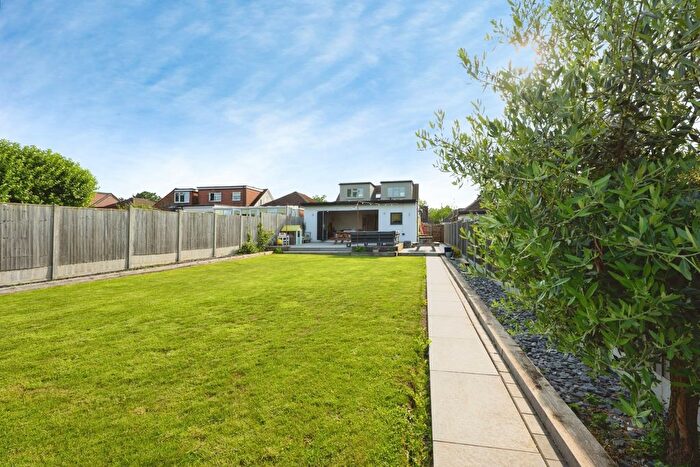5 Bedroom Bungalow For Sale In Orchard Close, Fetcham, Leatherhead, Surrey, KT22