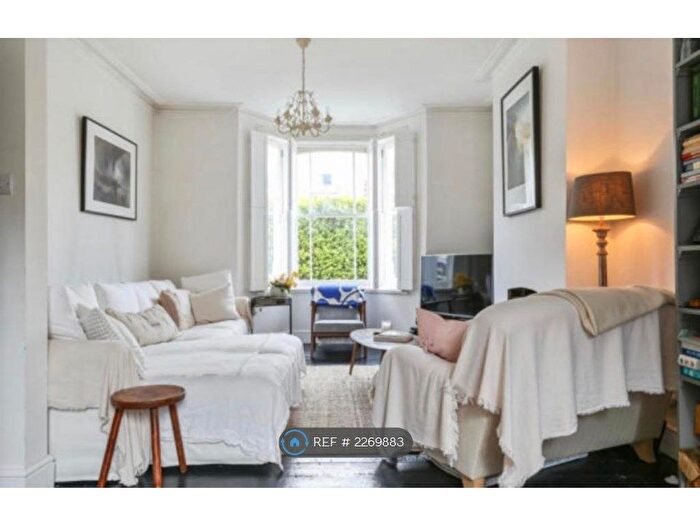 3 Bedroom Terraced House To Rent In Albyn Road, London, SE8