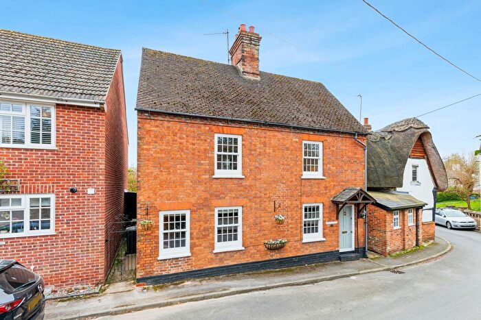 3 Bedroom Cottage For Sale In Oxford Street, Hungerford, RG17