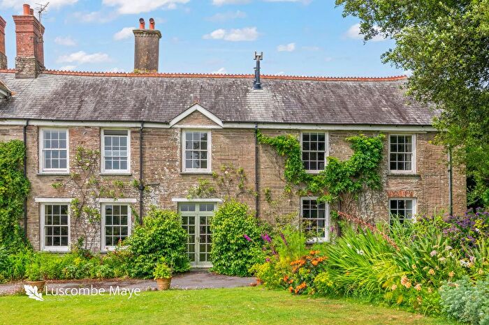 4 Bedroom Country House For Sale In Bigbury, Kingsbridge, TQ7