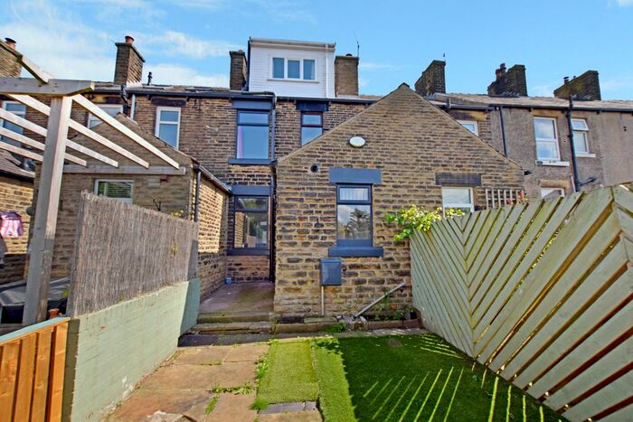 3 Bedroom Terraced House To Rent In Don Street, Penistone, Sheffield, S36