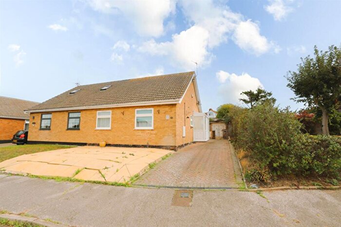 2 Bedroom Semi-Detached Bungalow For Sale In Wheatacre Drive, Corton, NR32