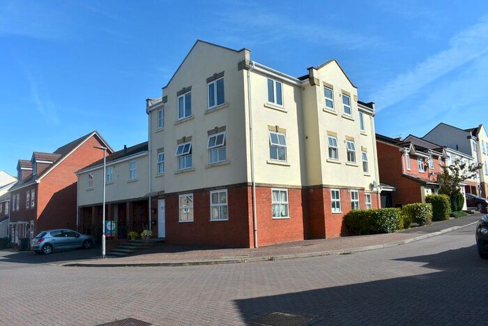 2 Bedroom Flat To Rent In Ermine Street, Yeovil BA21