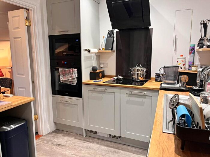 1 Bedroom Flat For Sale In Albert Road, Bournemouth Town Centre, BH1