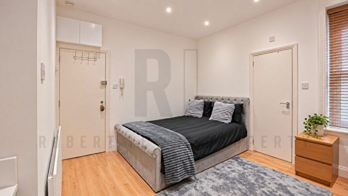 Studio To Rent In Modern Studio Apartment – Ballards Lane, Finchley, N3