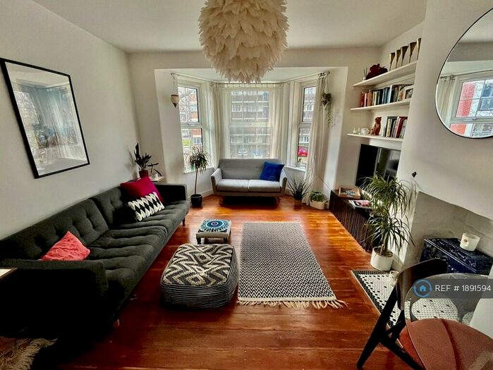 3 Bedroom Flat To Rent In Millington House, London, N16