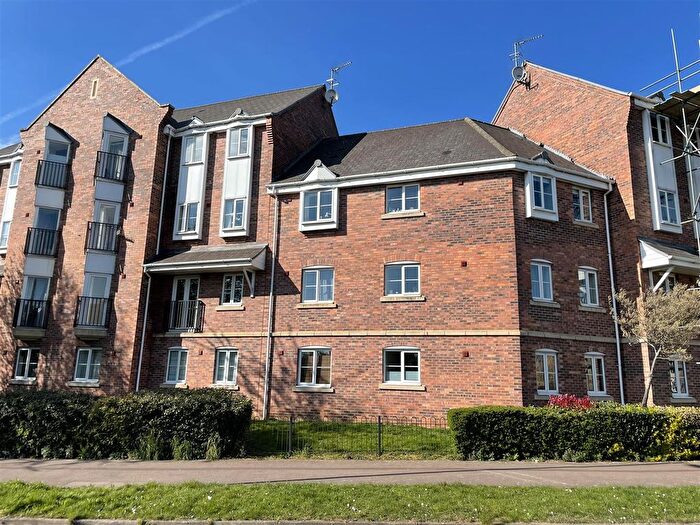 2 Bedroom Flat For Sale In Henry Bird Way, Northampton, NN4