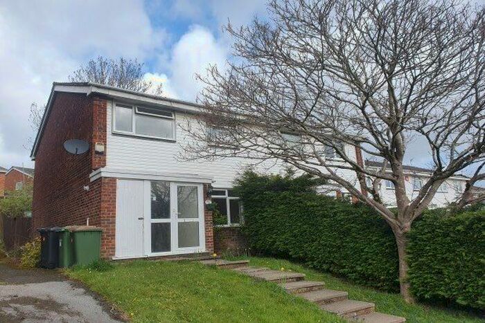 3 Bedroom Semi-Detached House To Rent In Porteous Crescent, Eastleigh, SO53