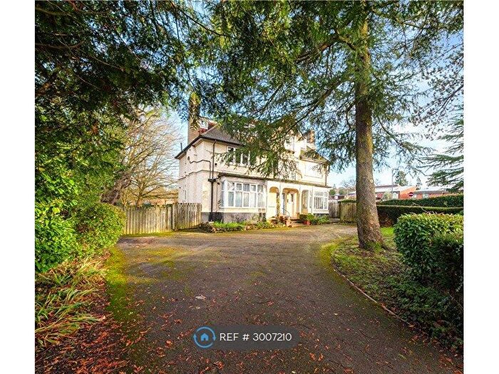 2 Bedroom Flat To Rent In Carew Road, Northwood, HA6