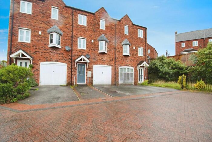 3 Bedroom Terraced House To Rent In Queen Mary Rise, Sheffield, South Yorkshire, S2