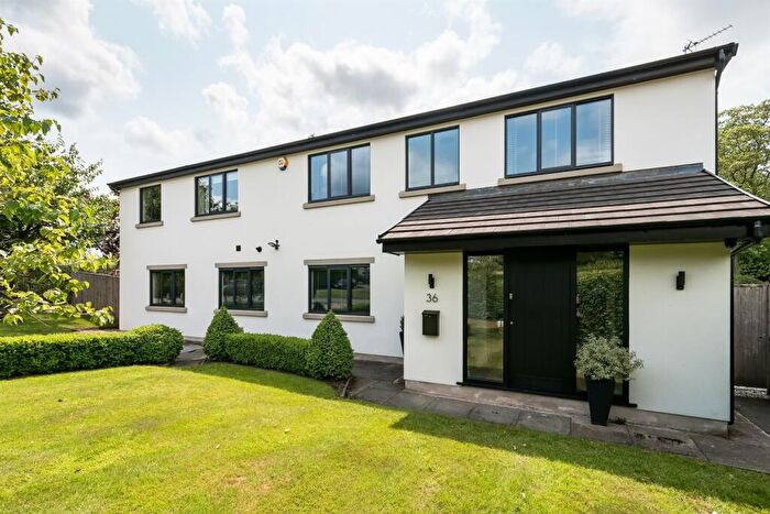 4 Bedroom Detached House For Sale In Windermere Drive, Alderley Edge, SK9