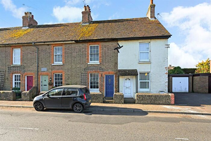 3 Bedroom Terraced House To Rent In Burndell Road, Yapton, BN18