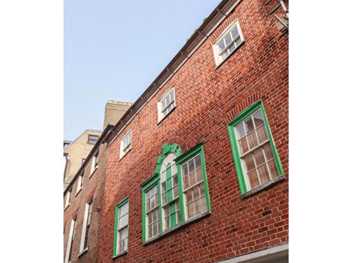 1 Bedroom Flat For Sale In Duke Street, Margate Old Town, CT9