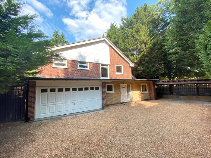 4 Bedroom Detached House For Sale In Orchard Road, Bromley, BR1