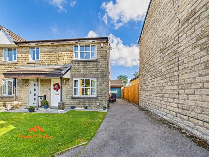 3 Bedroom Semi-Detached House For Sale In Knotts Drive, Colne, BB8