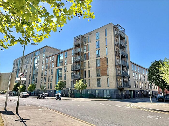 2 Bedroom Flat For Sale In Crawford Court, London, NW9