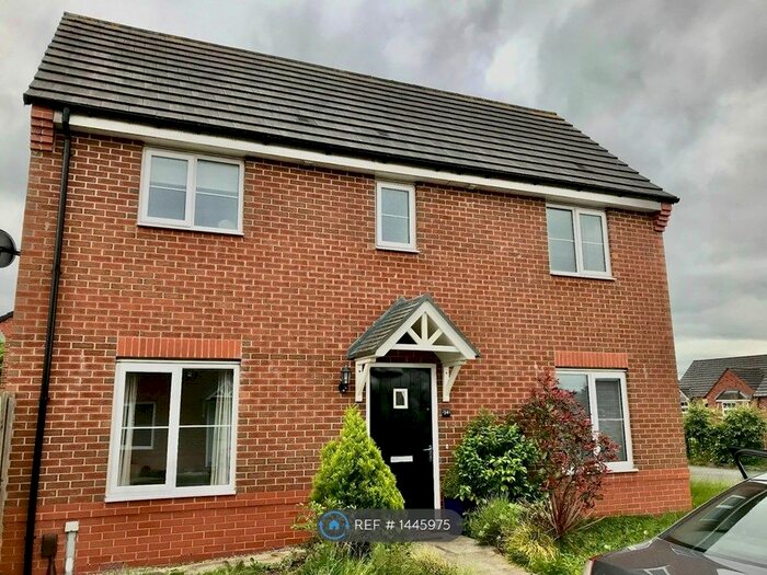 3 Bedroom Semi-Detached House To Rent In Assembly Avenue, Leyland, PR25