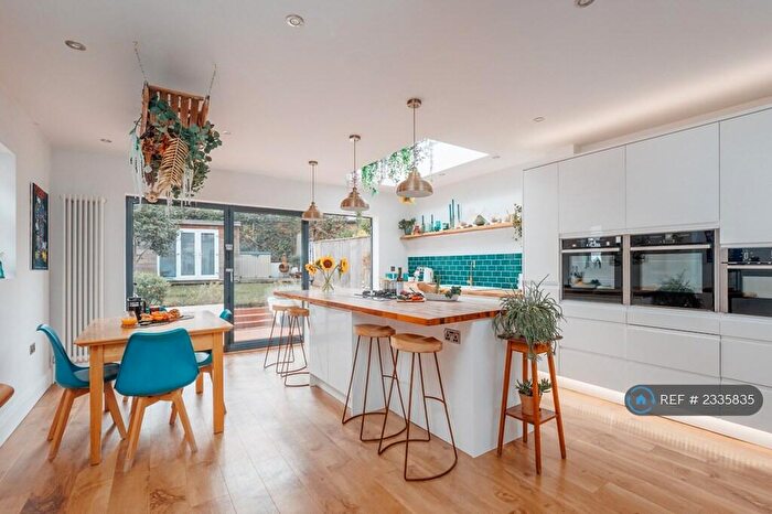 3 Bedroom Detached House To Rent In Mayfield Avenue, Poole, BH14