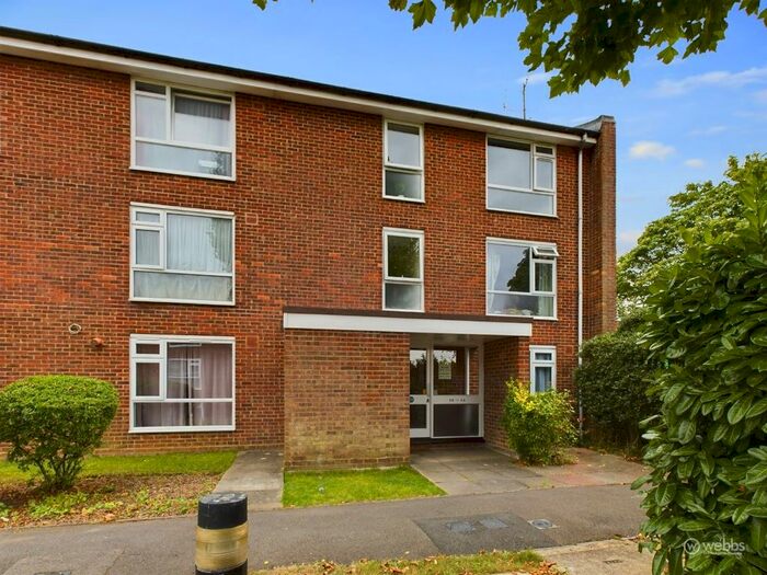 1 Bedroom Flat To Rent In Holmbury Grove, Featherbed Lane, Forestdale, Croydon, CR0