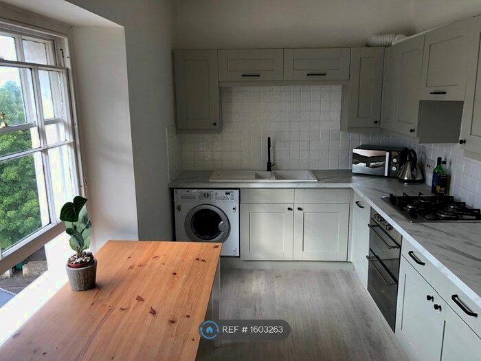 2 Bedroom Flat To Rent In Victoria Walk, Bristol, BS6