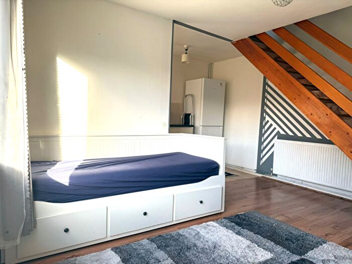 1 Bedroom End Of Terrace House For Sale In Clark Street, Edgbaston, Birmingham, B16