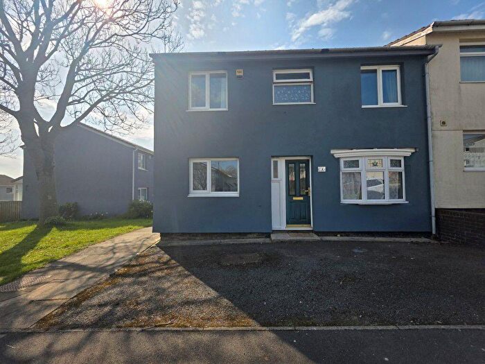 4 Bedroom Terraced House For Sale In Crigdon Hill, Newcastle Upon Tyne, NE5