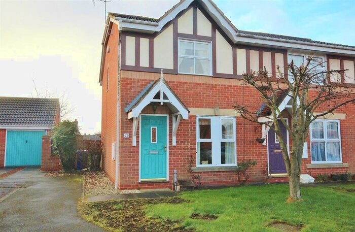 3 Bedroom Semi-Detached House For Sale In The Meadows, Riccall, York, YO19