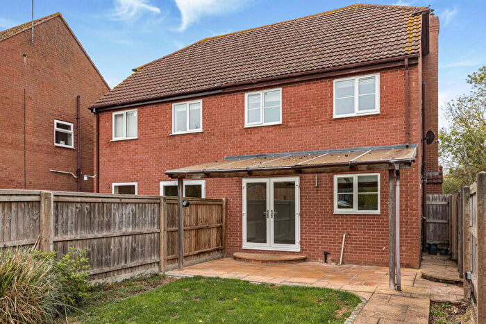 3 Bedroom Semi Detached House For Sale In Thirlebrook Cottages, Aston Cross, Tewkesbury, GL20