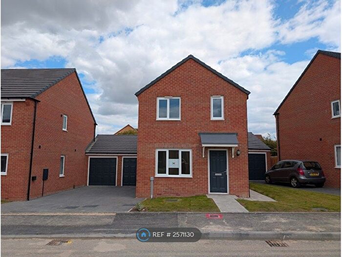 3 Bedroom Detached House To Rent In Frickley Drive, South Elmsall, WF9