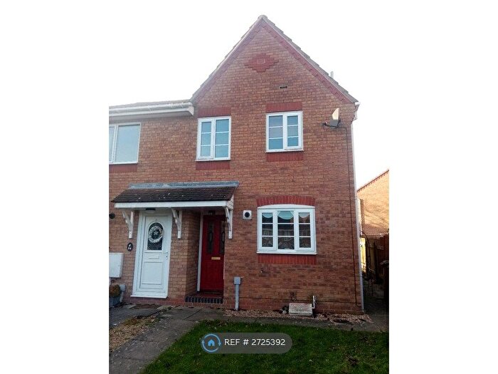 2 Bedroom Semi Detached House To Rent In Dove Close, Sleaford, NG34