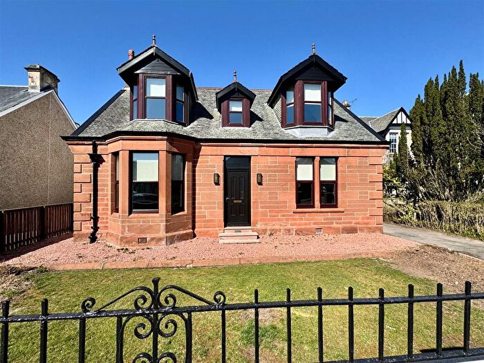 5 Bedroom Detached House For Sale In Bonkle Road, Newmains, Wishaw, ML2