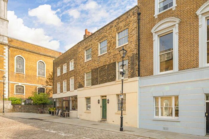 4 Bedroom Terraced House For Sale In Clerkenwell Close, Clerkenwell, EC1R