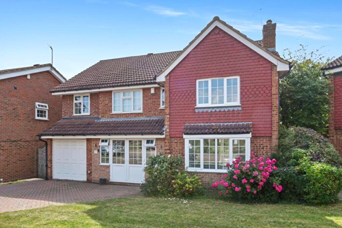 4 Bedroom Detached House To Rent In Stewart Close, Chislehurst, Kent, BR7