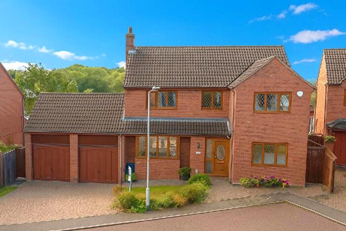 4 Bedroom Detached House For Sale In Wedgwood Close, Desborough, Kettering, NN14