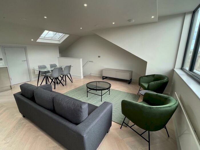 3 Bedroom Apartment To Rent In Pilgrim Chambers, Newcastle Upon Tyne, NE1