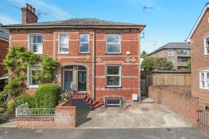 1 Bedroom House To Rent In Stuart Road, High Wycombe, HP13