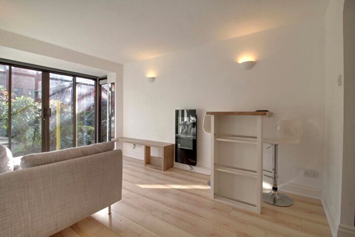 1 Bedroom Flat To Rent In Kings Court, Cox Street, Jewellery Quarter, B3