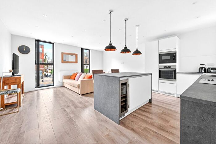 1 Bedroom Flat To Rent In Grange Road, Bermondsey, SE1